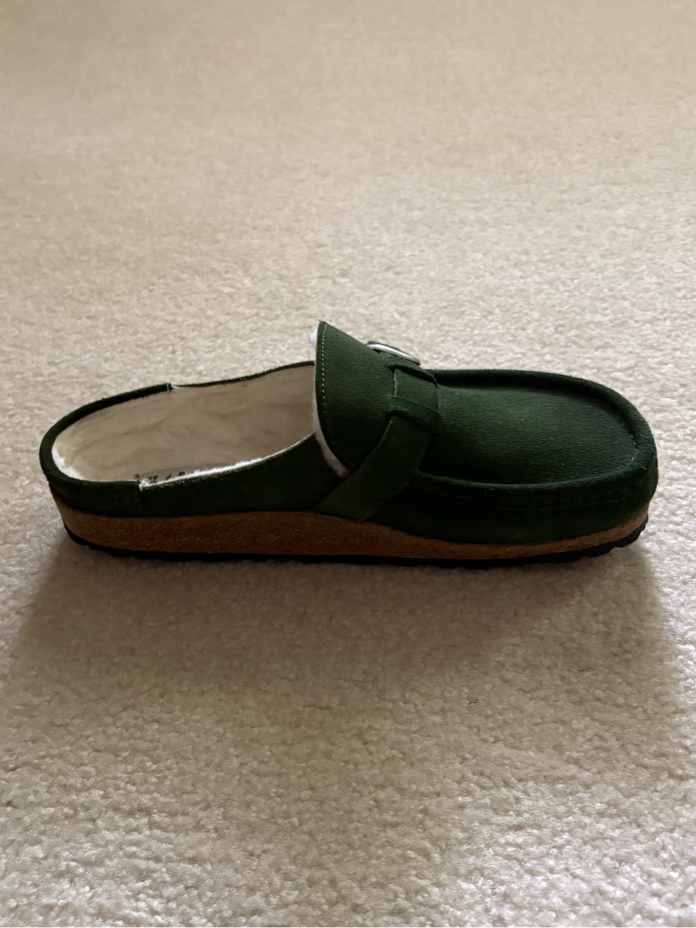Birkenstock Women’s Sherpa Lined Suede Buckley Clog. Size 39. - Picture 9 of 13
